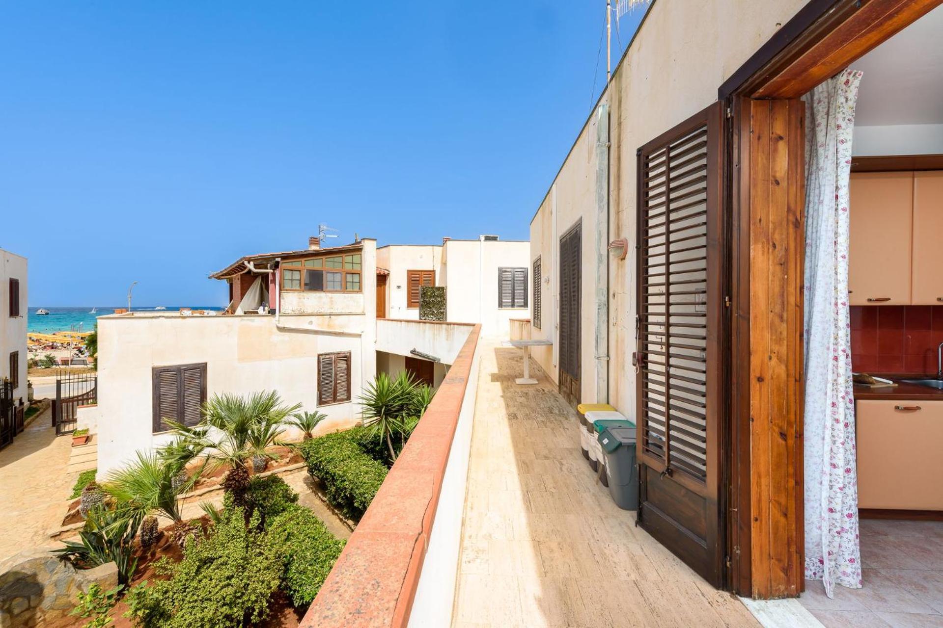 I Tre Golfi - Appartamenti A 300 Mt Dal Mare Σαν Βίτο λο Κάπο Εξωτερικό φωτογραφία